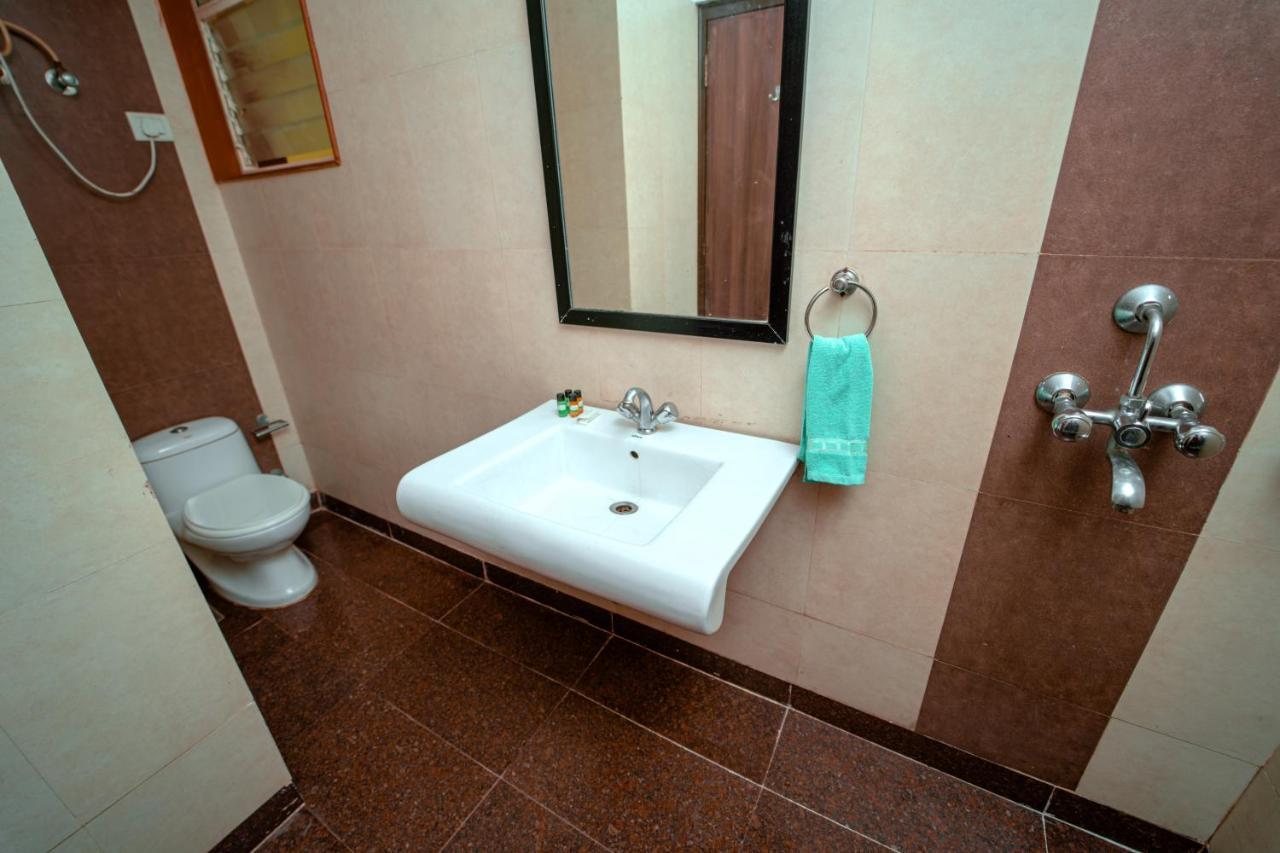 Atulyam Villa- Andžuna Exteriér fotografie